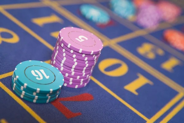 sevenslot777 platform interface showing sports betting, live casino, and slot games