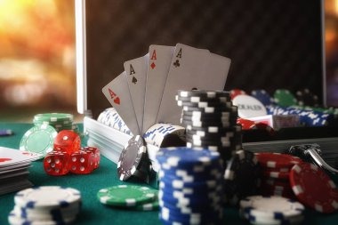 sevenslot777 Capsa Susun game interface showing card arrangement and hand rankings